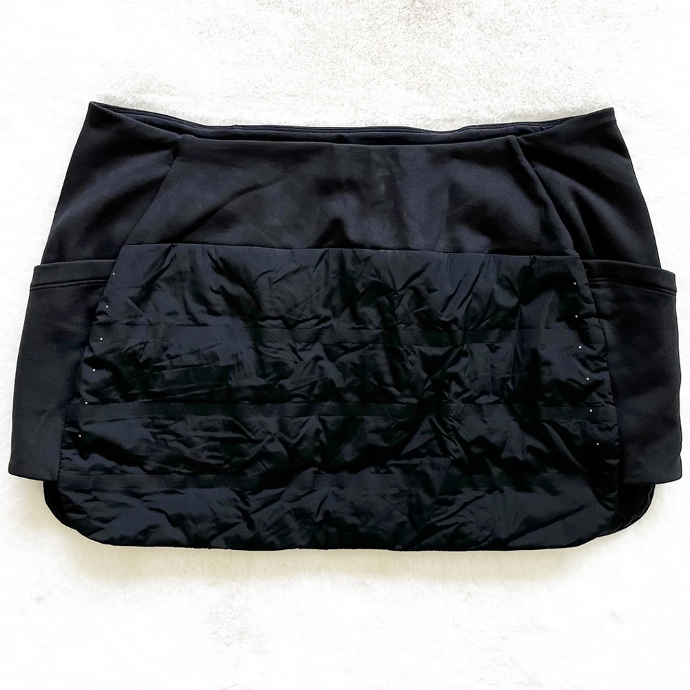 LULULEMON SNOW SKIRT W/ SIDE POCKETS SIZE 10